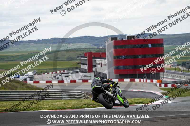 cadwell no limits trackday;cadwell park;cadwell park photographs;cadwell trackday photographs;enduro digital images;event digital images;eventdigitalimages;navarra;no limits trackdays;peter wileman photography;racing digital images;trackday digital images;trackday photos